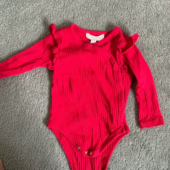 Jessica Simpson frilled bodysuit 3-6 months VGUC - Picture 1 of 3